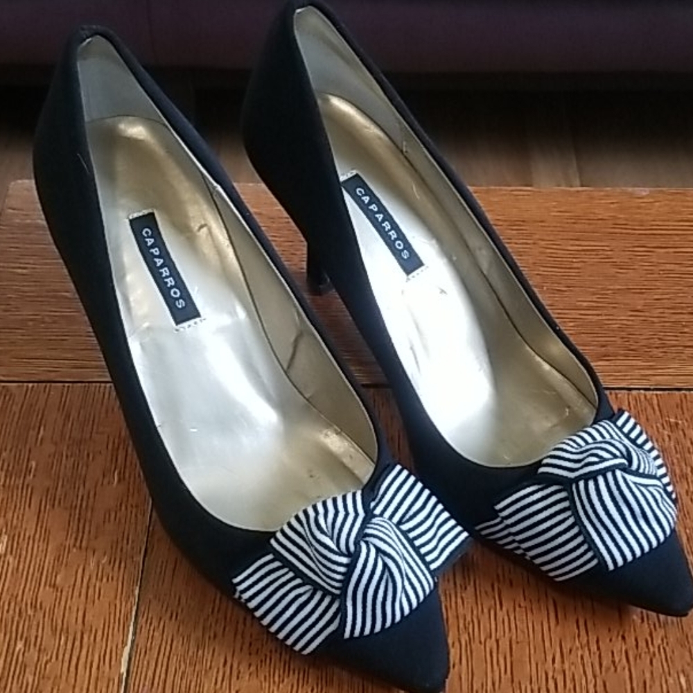 Shoes in size 8B